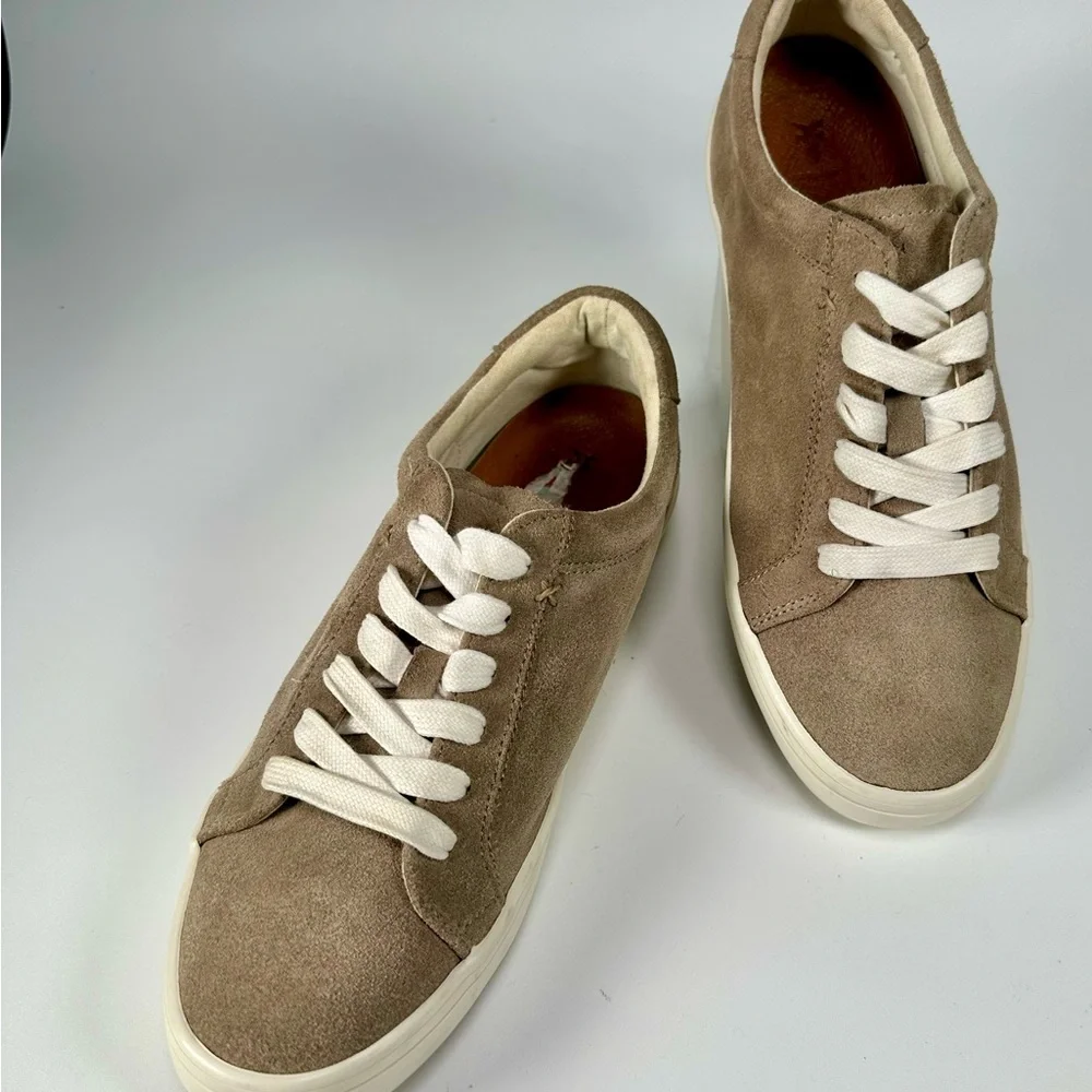 Frye laced classic